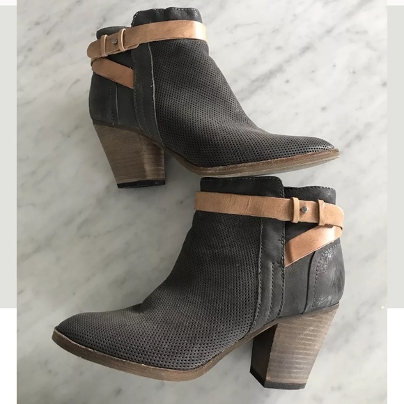Dolce Vita Shoes - DOLCE VITA Grey Leather Heeled bootie Size 8.5